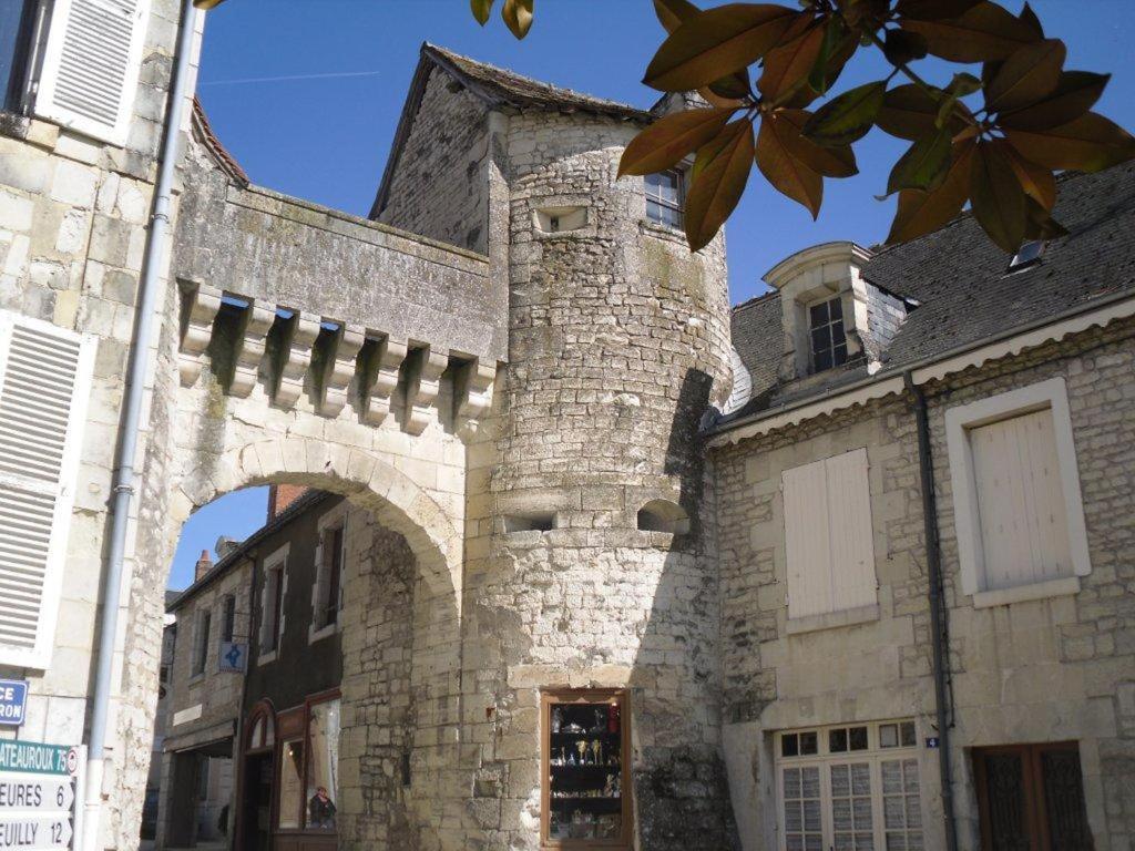 Logis Les Loges Du Parc Hotel La Roche-Posay Exterior foto